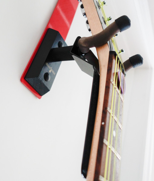 guitar-hanger-door jamz