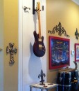guitar-over-the-door